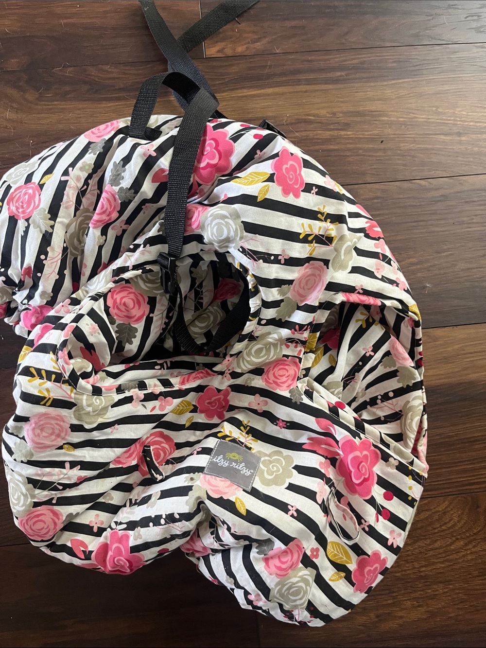 Itzy ritzy shopping cart cover for baby seat